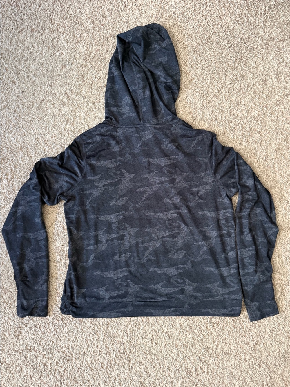 Vuori Dark Camo Lightweight Hoodie with White Drawstrings - Picture 2 of 4